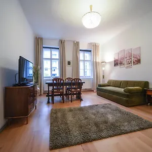 Vintage By Jr Apartment