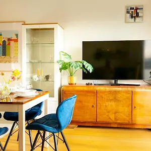 Przytulny, Komfortowy Apartament Z Garazem , Warszawa Polska